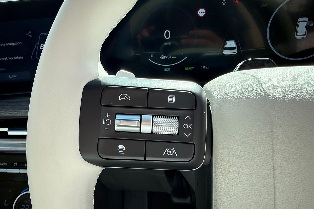 2025 Hyundai Santa Fe Hybrid Elite MX5.V1