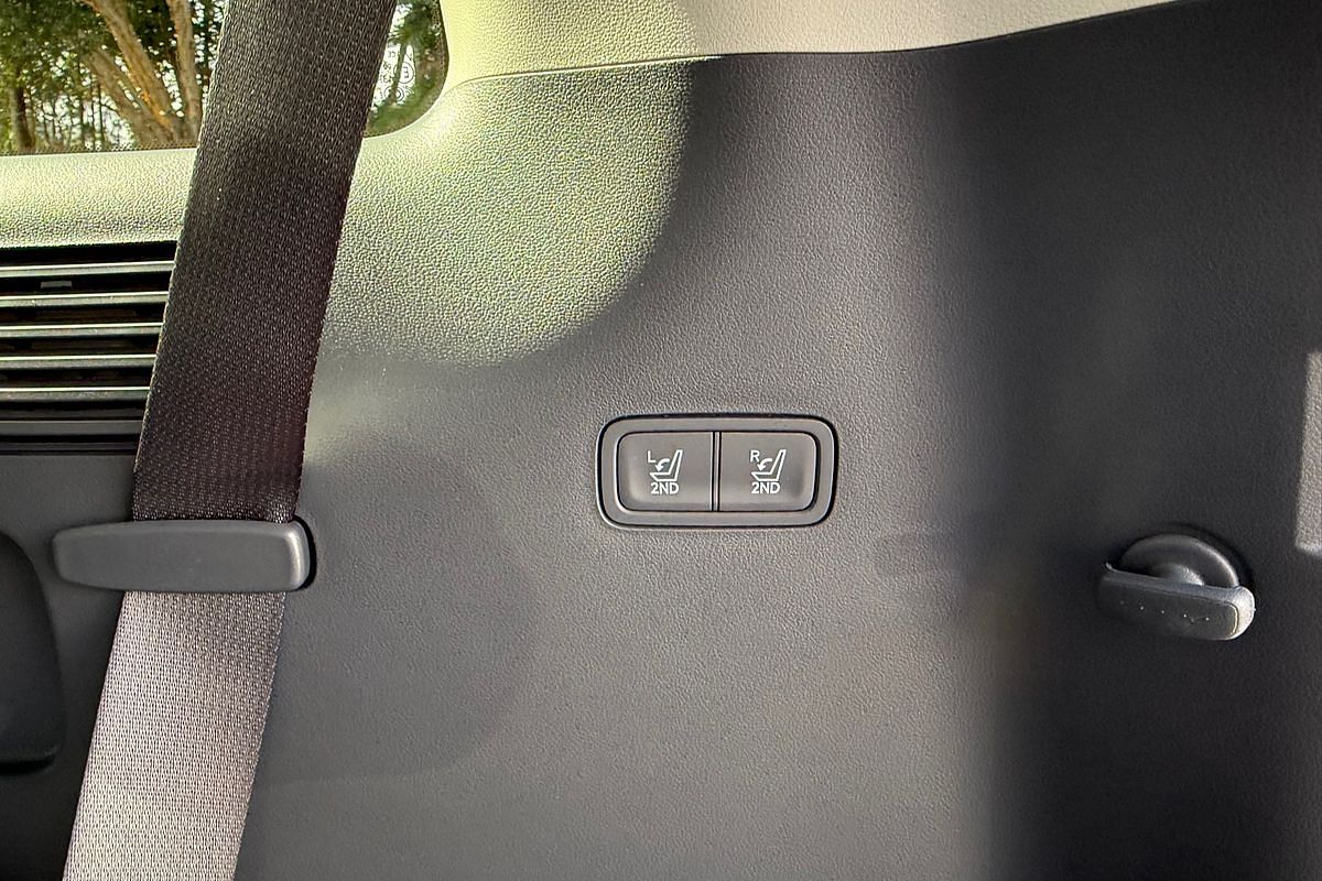 2025 Hyundai Santa Fe Hybrid Elite MX5.V1