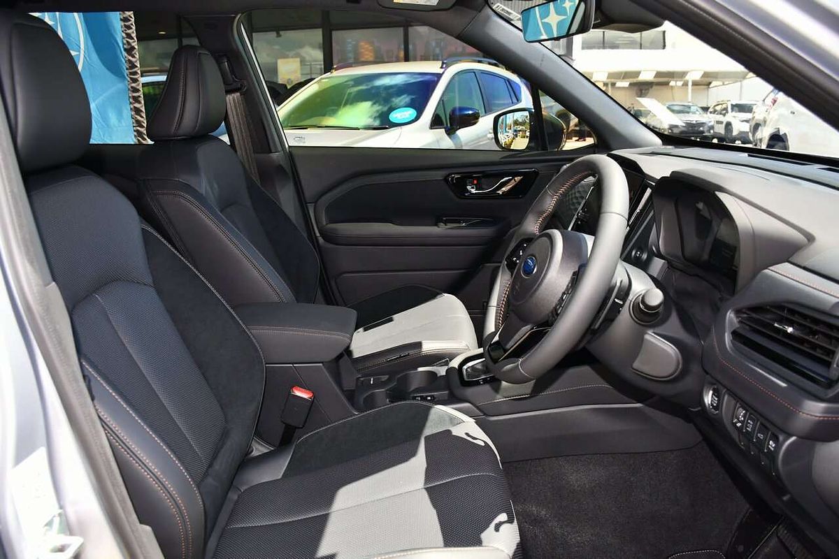2025 Subaru Forester Hybrid Touring S6