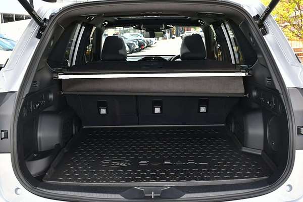 2025 Subaru Forester Hybrid Touring S6