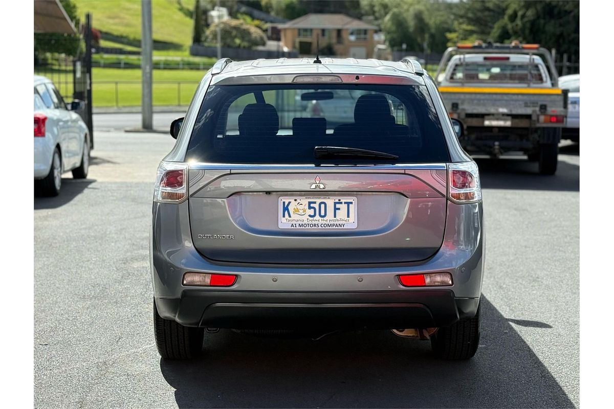 2013 Mitsubishi Outlander ES ZJ