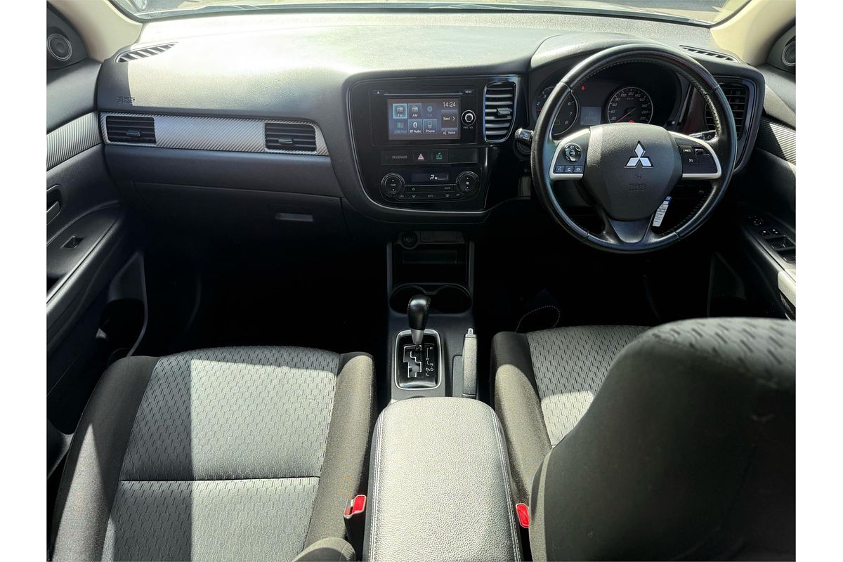 2013 Mitsubishi Outlander ES ZJ
