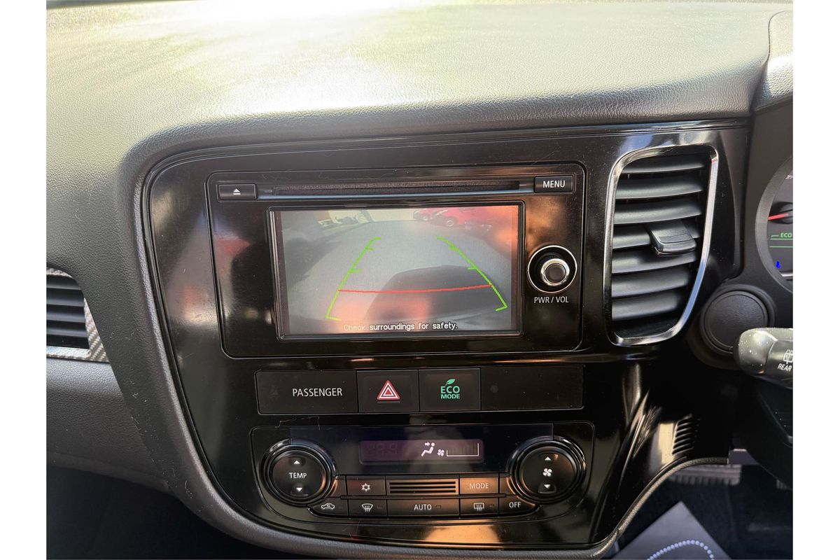 2013 Mitsubishi Outlander ES ZJ