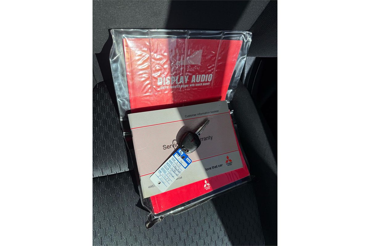 2013 Mitsubishi Outlander ES ZJ