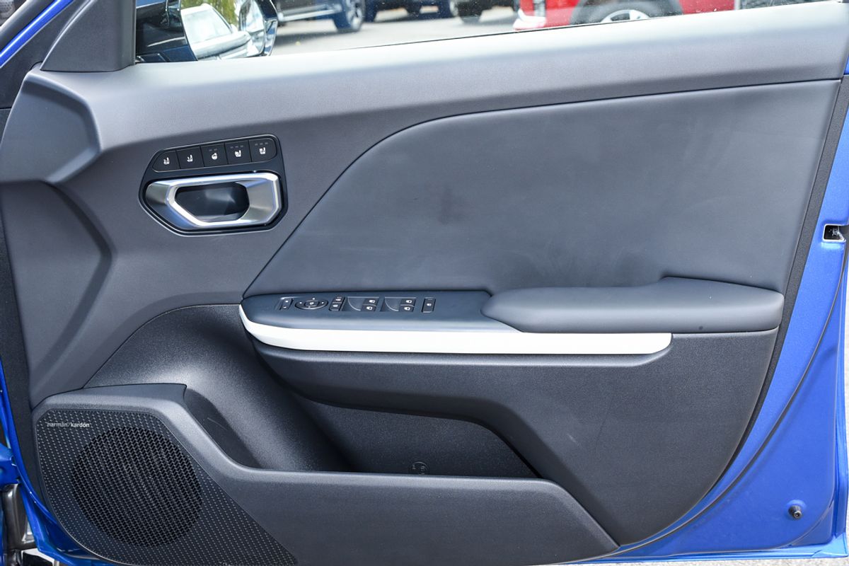 2025 Kia K4 GT-Line CL4m