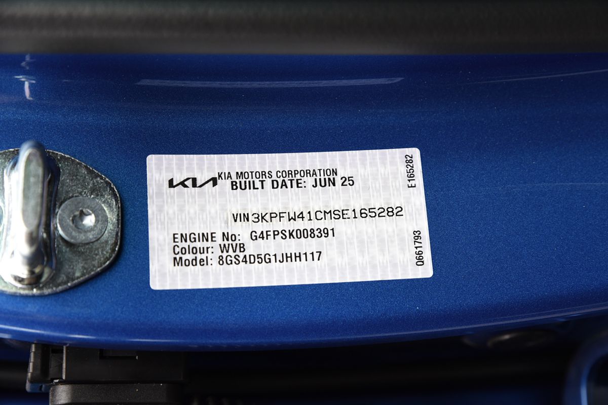 2025 Kia K4 GT-Line CL4m