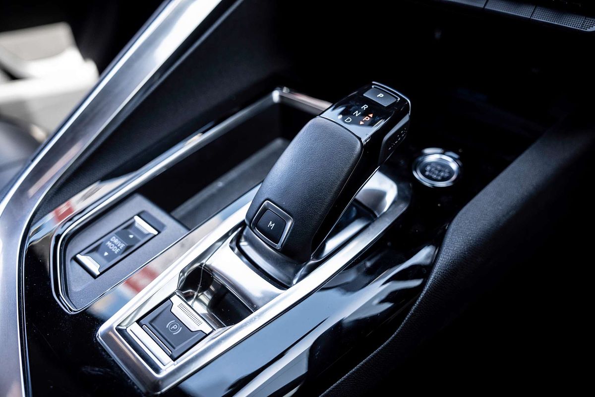 2021 Peugeot 3008 GT P84