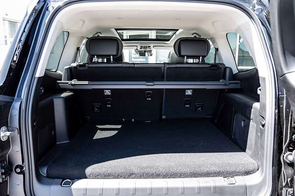 2025 GWM Tank 500 Ultra Hi4-T PHEV P03
