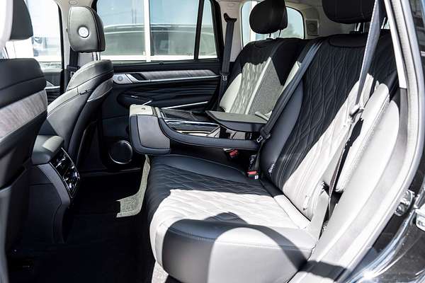2025 GWM Tank 500 Ultra Hi4-T PHEV P03