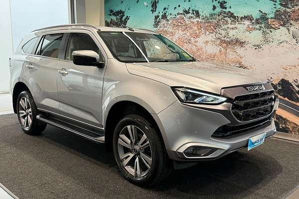 2024 Isuzu MU-X LS-T