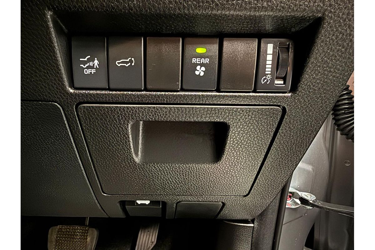 2024 Isuzu MU-X LS-T