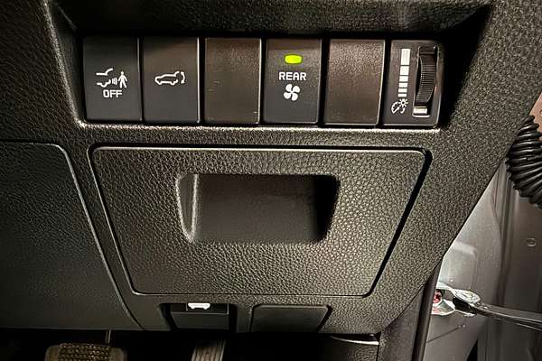 2024 Isuzu MU-X LS-T