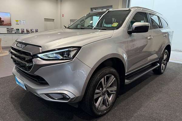 2024 Isuzu MU-X LS-T