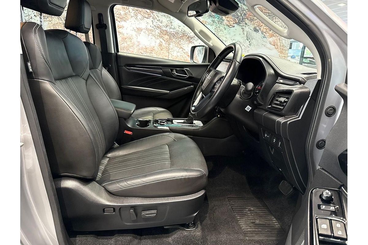 2024 Isuzu MU-X LS-T