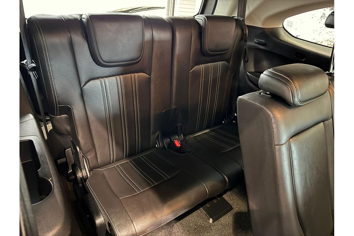 2024 Isuzu MU-X LS-T