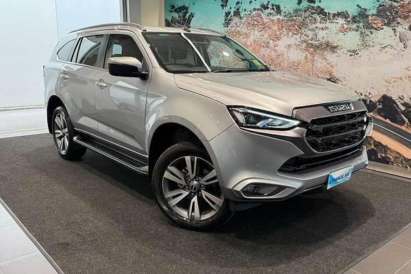 2024 Isuzu MU-X LS-T