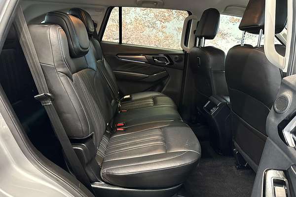 2024 Isuzu MU-X LS-T