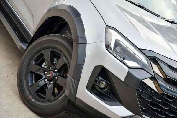 2025 Isuzu D-MAX X-TERRAIN 4X4