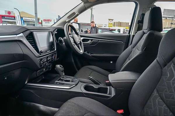 2025 Isuzu D-MAX LS-M 4X4