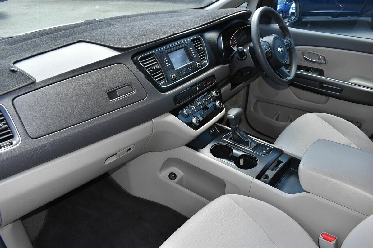 2017 Kia Carnival S YP