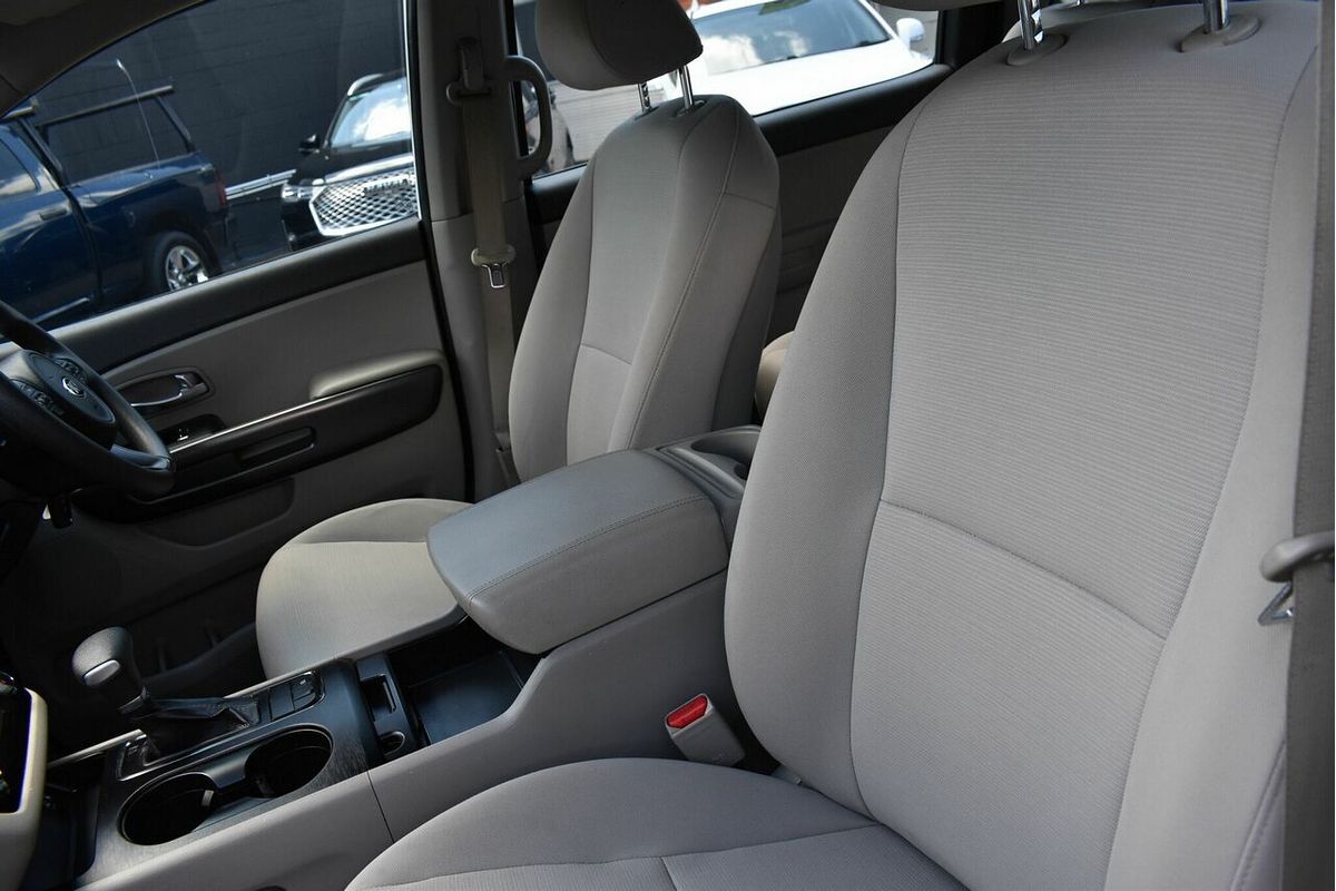 2017 Kia Carnival S YP