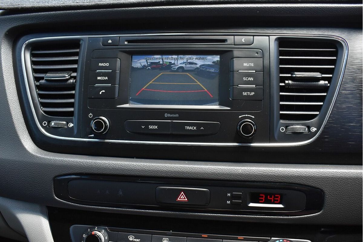2017 Kia Carnival S YP