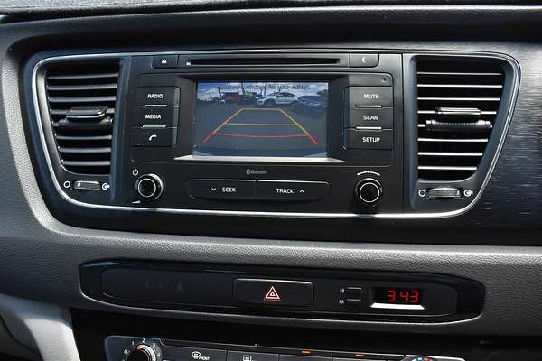 2017 Kia Carnival S YP