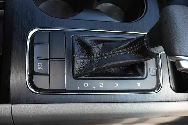 2017 Kia Carnival S YP