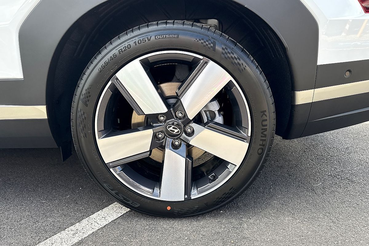 2025 Hyundai Santa Fe Hybrid Elite MX5.V1