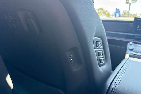 2025 Hyundai Santa Fe Hybrid Calligraphy MX5.V2