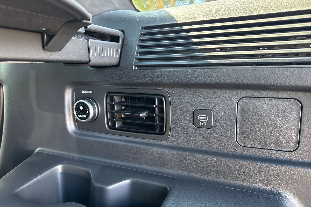 2025 Hyundai Santa Fe Hybrid Calligraphy MX5.V2