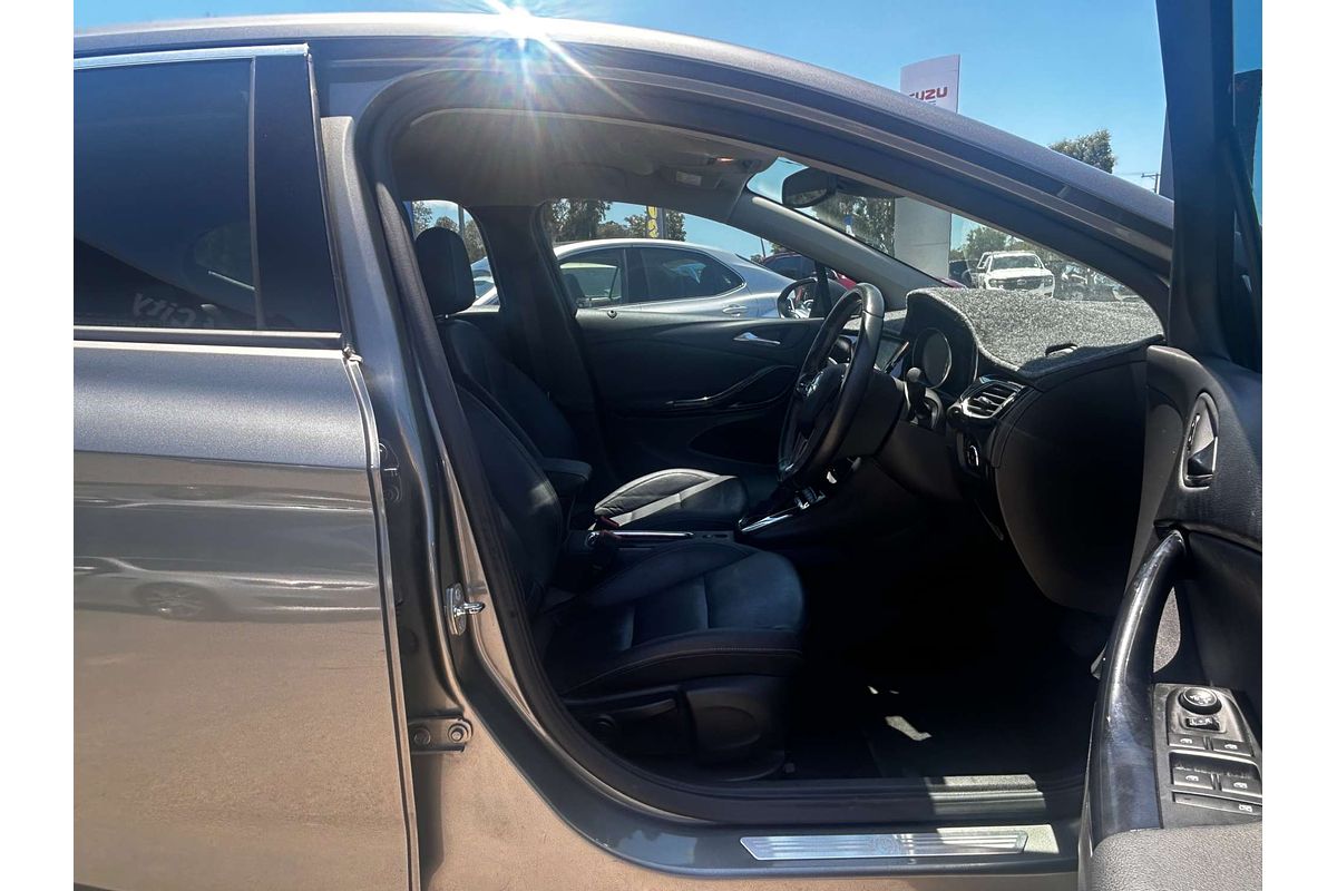 2017 Holden Astra RS-V BK