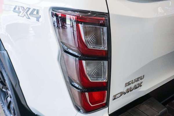2025 Isuzu D-MAX X-TERRAIN 4X4