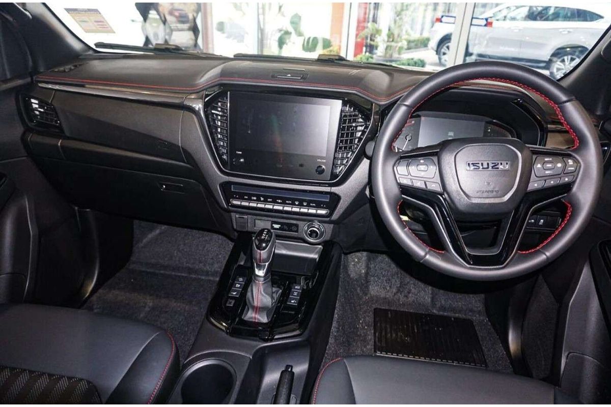 2025 Isuzu D-MAX X-TERRAIN 4X4