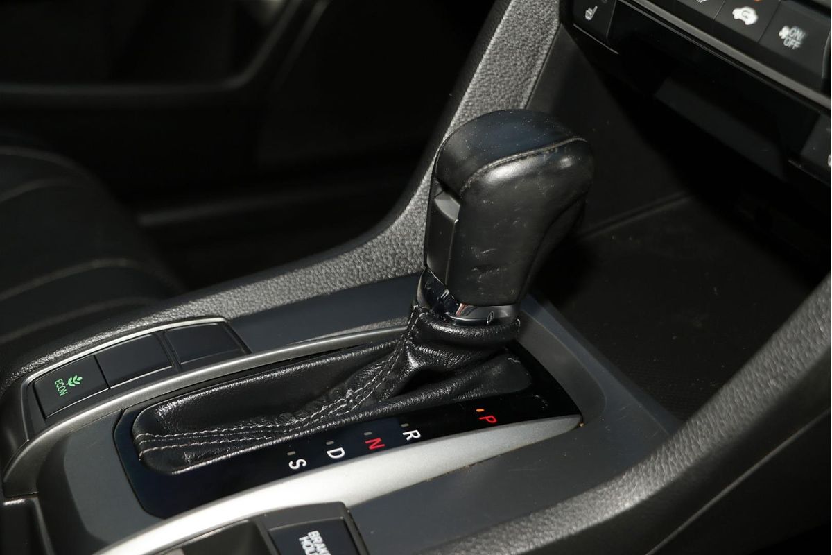 2019 Honda Civic VTi-LX 10th Gen