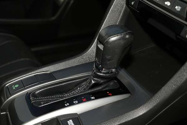 2019 Honda Civic VTi-LX 10th Gen