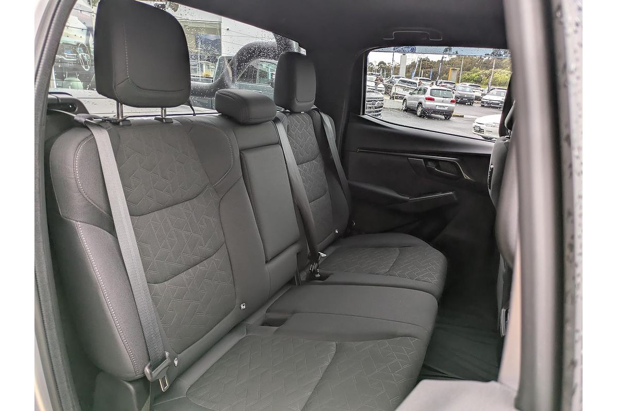 2025 Isuzu D-MAX X-RIDER 4X4