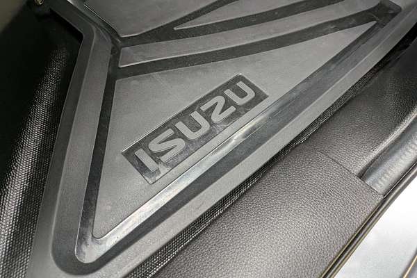 2025 Isuzu D-MAX X-RIDER 4X4