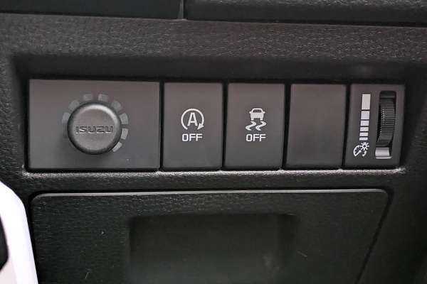 2025 Isuzu D-MAX X-RIDER 4X4