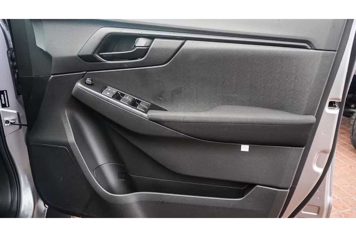 2025 Isuzu D-MAX SX 4X4