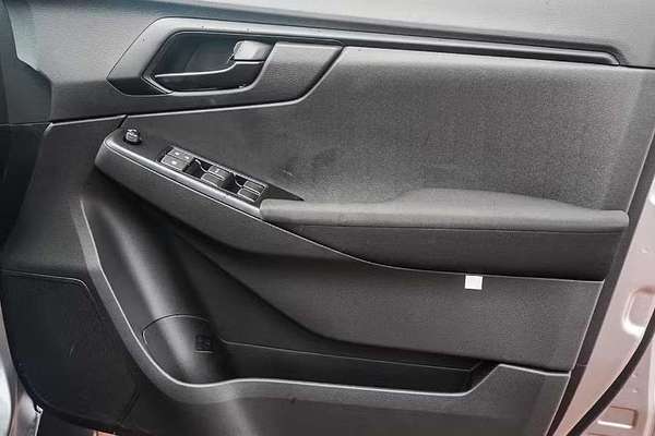 2025 Isuzu D-MAX SX 4X4