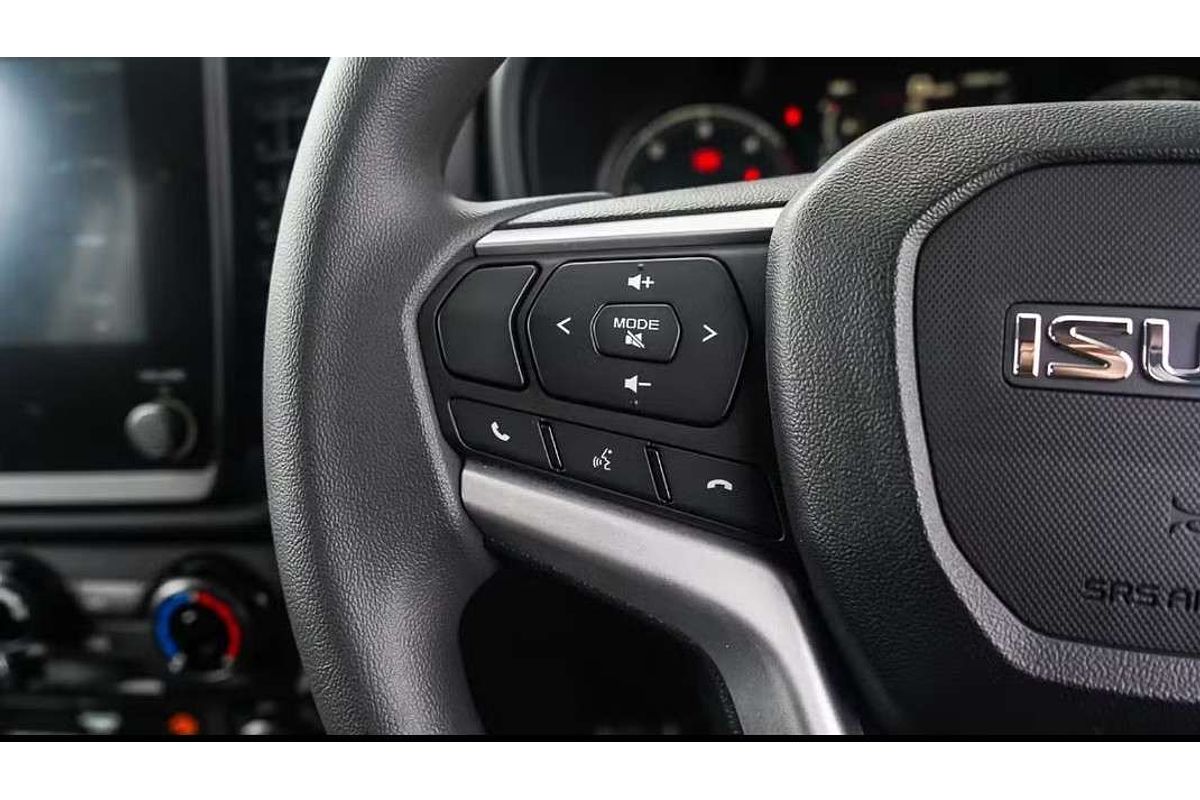 2025 Isuzu D-MAX SX 4X4