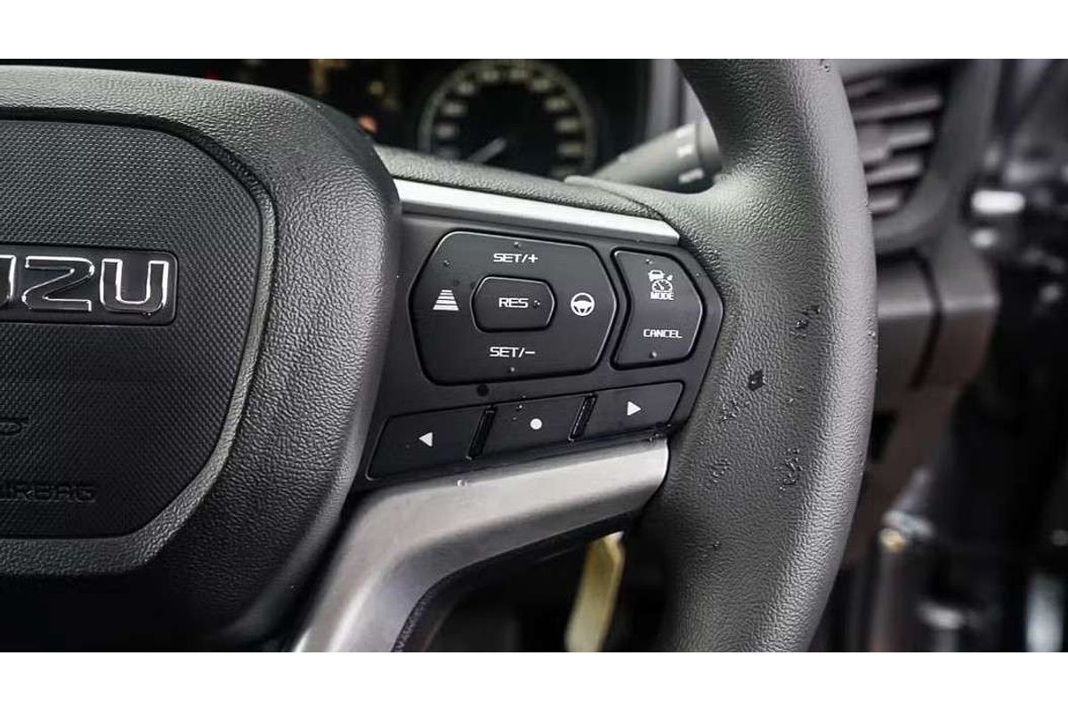 2025 Isuzu D-MAX SX 4X4