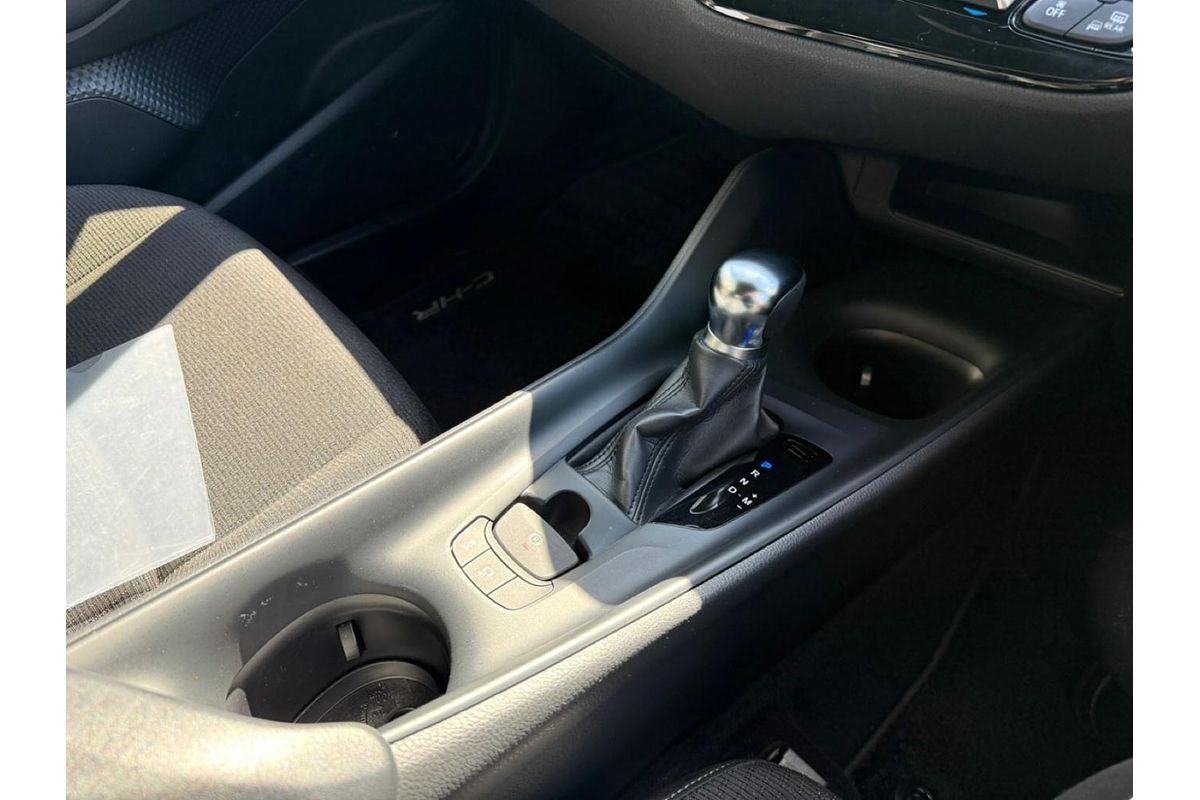 2019 Toyota C-HR NGX10R