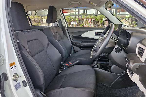 2024 Suzuki Swift Hybrid UZ