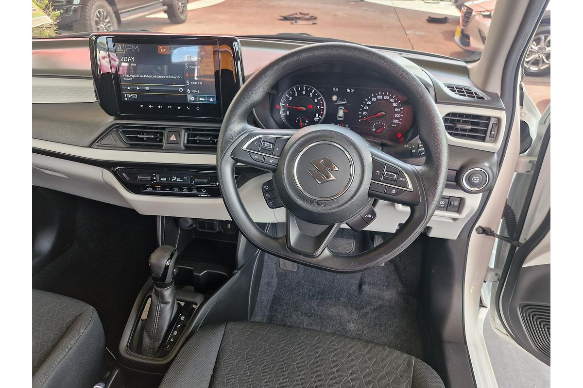2024 Suzuki Swift Hybrid UZ
