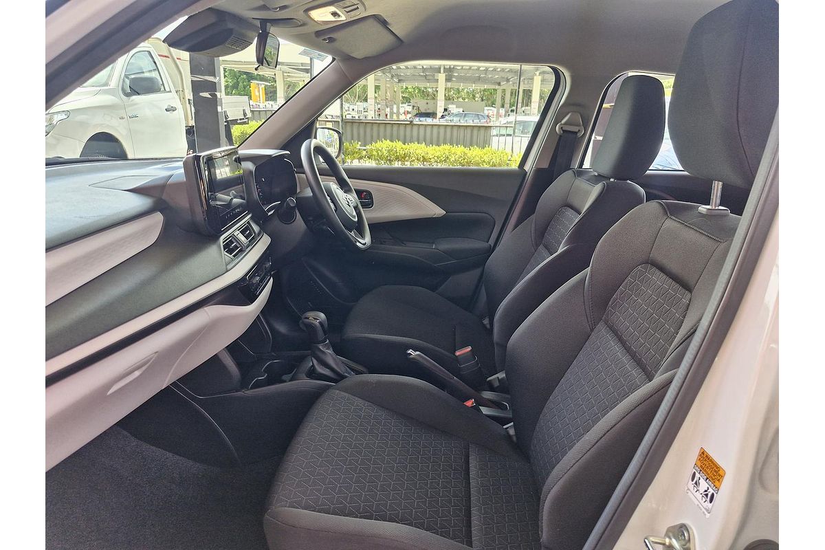 2024 Suzuki Swift Hybrid UZ