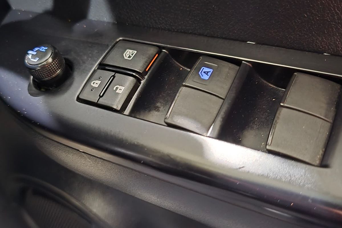 2021 Toyota Hilux SR GUN126R 4X4