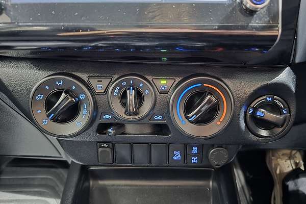 2021 Toyota Hilux SR GUN126R 4X4