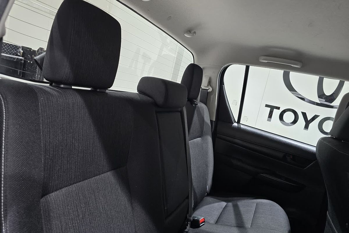 2021 Toyota Hilux SR GUN126R 4X4